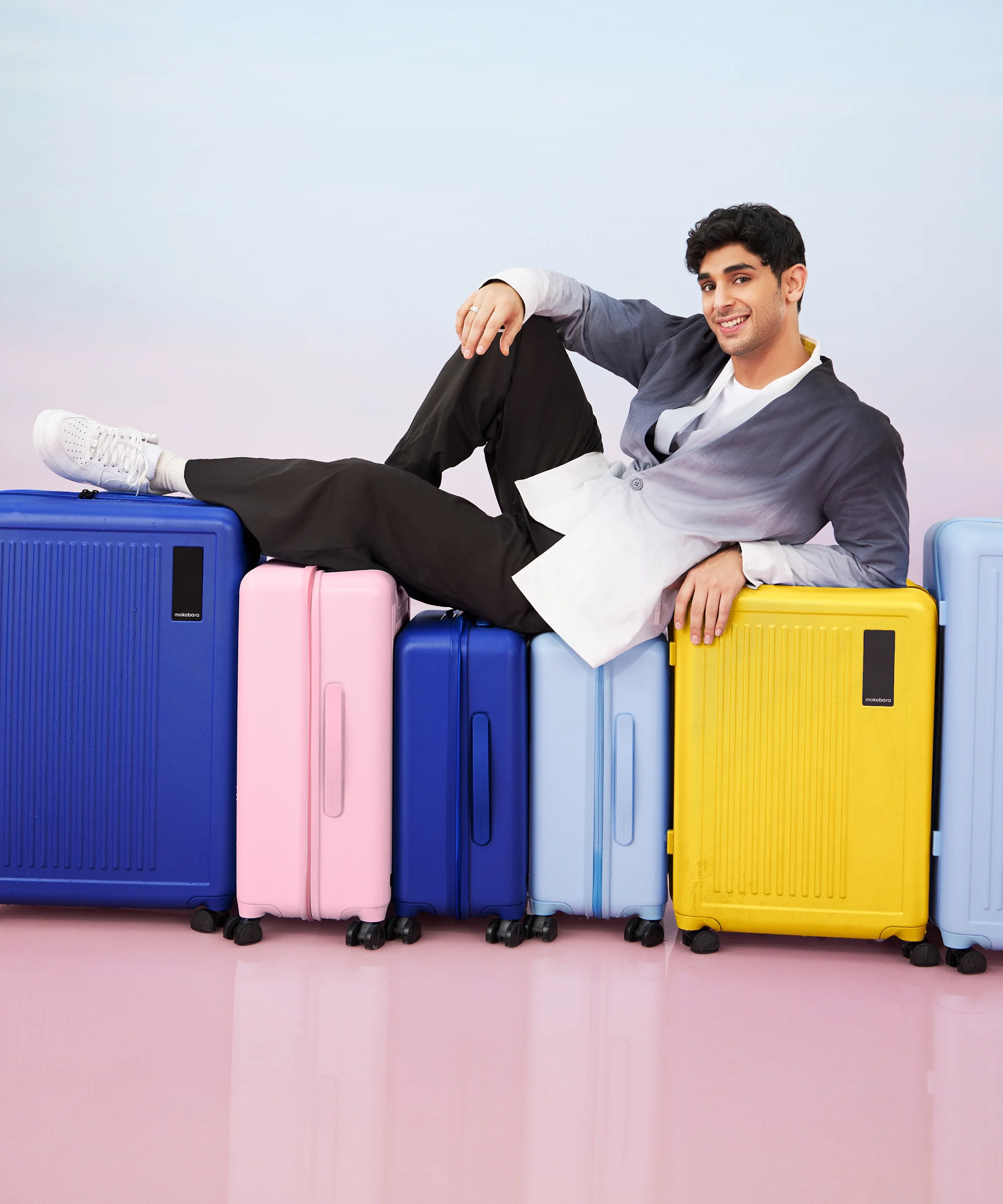 Transit Luggage - Check-in - Image 82